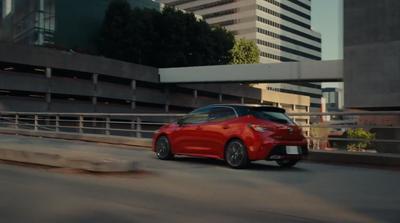 トヨタ カローラ 新型 12代目 ツーリング ワゴン スポーツ