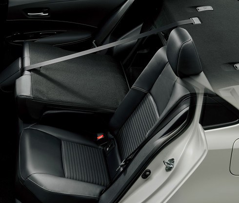 トヨタ カローラ 新型 12代目 ツーリング ワゴン スポーツ