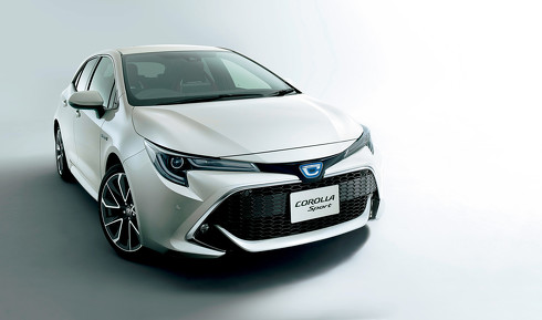 トヨタ カローラ 新型 12代目 ツーリング ワゴン スポーツ