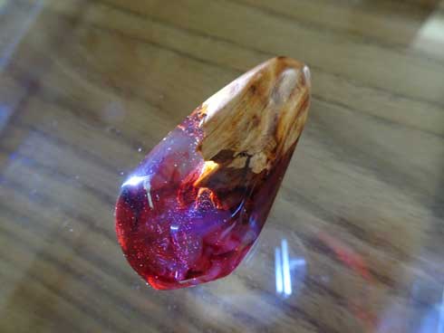 木 ウッド レジン アクセサリー 美しい クリスタル 魔力 ハンドメイド 氷の棺 空のおなか屋