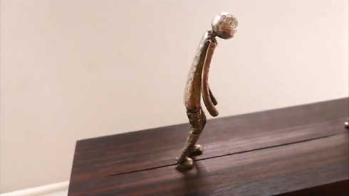 からくり人形 再会 取っ手 回す 小さな人 歩き出す 犬 尻尾 動く 感動 アトリエpuchuco