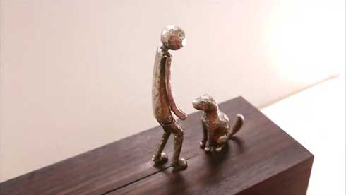 からくり人形 再会 取っ手 回す 小さな人 歩き出す 犬 尻尾 動く 感動 アトリエpuchuco