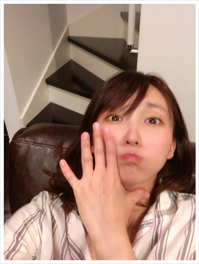 吉木りさ 妊娠 後期 9カ月 体 変化 出産 インスタ 結婚指輪 むくみ