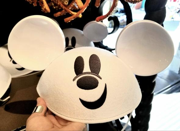 ディズニーハロウィーングッズ