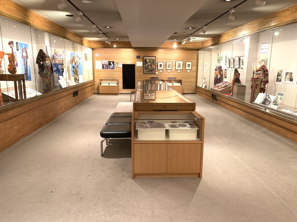 「アンティーク着物万華鏡」が9月29日まで開催中