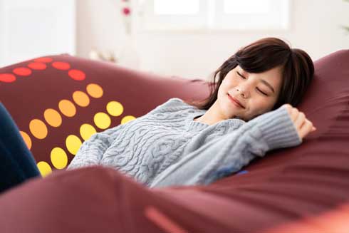 チロルチョコ コーヒーヌガー 40周年 超巨大クッション 楽しい2つのキャンペーン Twitter 応募