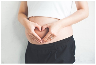 吉木りさ マタフォト マタニティーフォト ブログ 和田正人 妊娠 出産 妊娠線