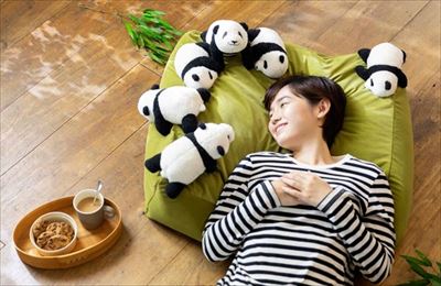 フェリシモ　パンダクッションソファ