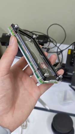 鍵型 USB メモリー 悪の組織から狙われている最重要アイテム風にするケース 自作 中二 ヒーロー