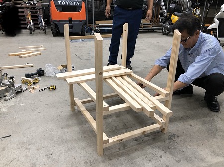 会社の重鎮と化した猫ちゃん