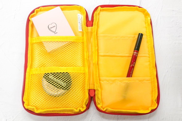 クレパス柄フラットペンケース