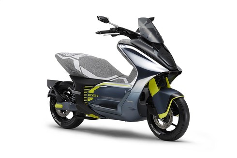 電動モデルの都市型コミューター「E01」