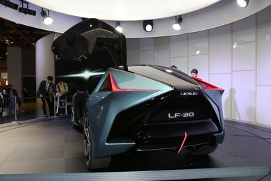 世界初公開 レクサス EVコンセプトカー