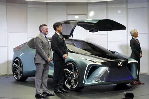 世界初公開 レクサス EVコンセプトカー LF-30