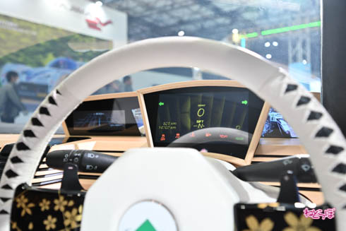 東京モーターショー2019 木からつくったミライのクルマ