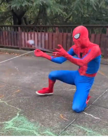 ヨーヨー世界王者のスパイダーマン