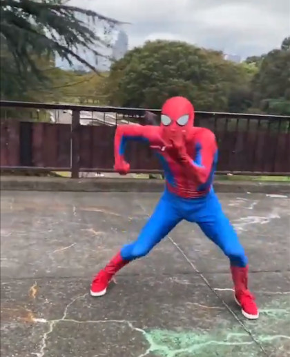 ヨーヨー世界王者のスパイダーマン