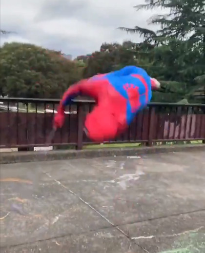 ヨーヨー世界王者のスパイダーマン