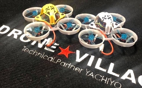 ジュンク堂でドローン飛ばしてみる