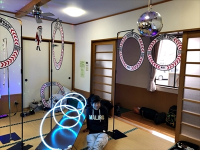 ジュンク堂でドローン飛ばしてみる