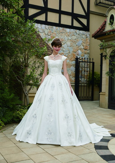 ディズニー ウエディングドレスコレクション