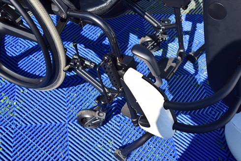 トヨタ 歩行領域EV（車いす連結タイプ）