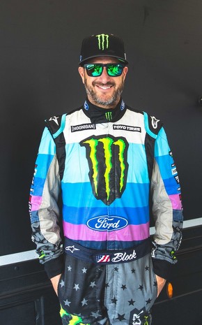 SEMA 2019 トーヨータイヤ