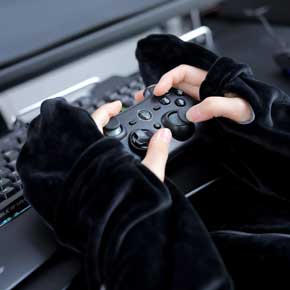 ゲーミング着る毛布 ダメ着 4G ストレッチ生地 ゲーマー向け 防寒着