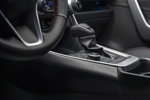 トヨタ「RAV4 Prime」