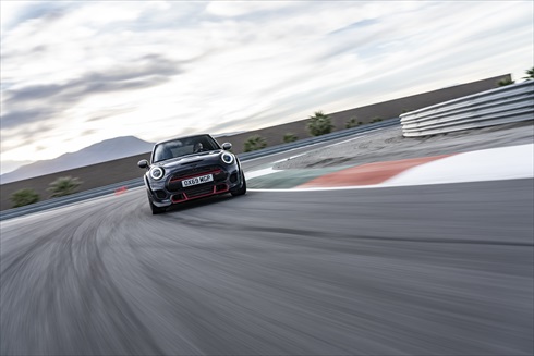 MINI「John Cooper Works GP」