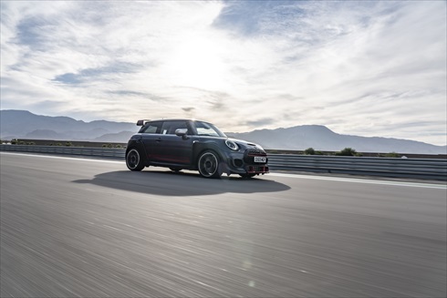 MINI「John Cooper Works GP」