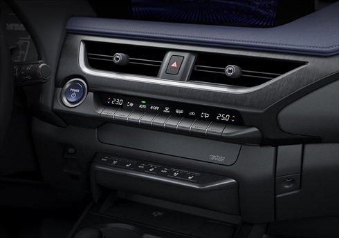 レクサス「UX300e」