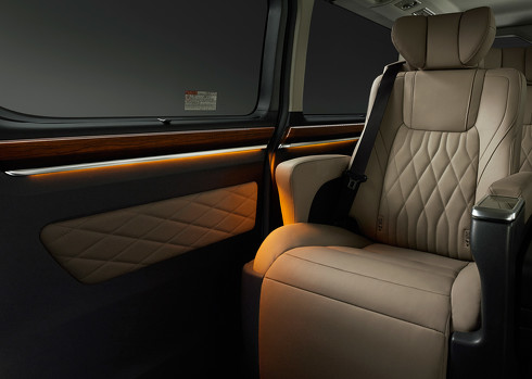 トヨタ グランエース ハイエース