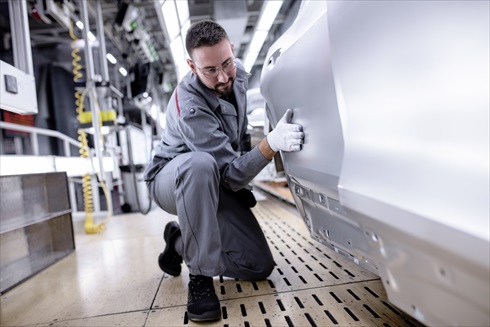 アウディ「e-tron Sportback」