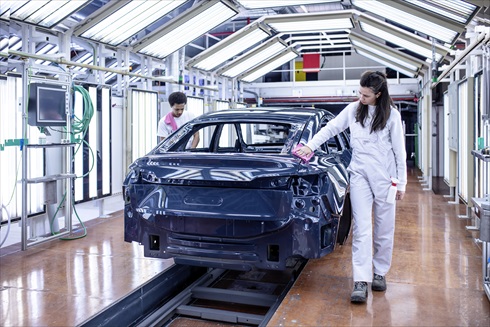 アウディ「e-tron Sportback」