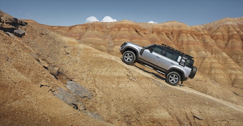 ランドローバー「ディフェンダー」