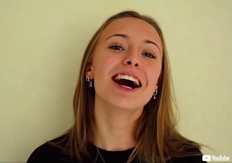 娘の20歳までの成長を捉えた映像