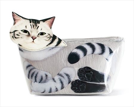 猫は液体ポーチ