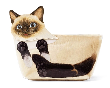 猫は液体ポーチ