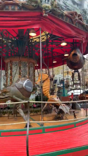 メリーゴーラウンド