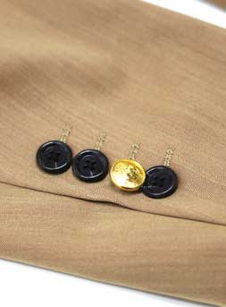 バンダイ ジョジョの奇妙な冒険 黄金の風 ビジネススーツ ジョルノ ブチャラティ モデル ジャケット パンツ