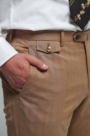 バンダイ ジョジョの奇妙な冒険 黄金の風 ビジネススーツ ジョルノ ブチャラティ モデル ジャケット パンツ