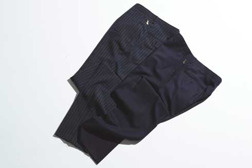 バンダイ ジョジョの奇妙な冒険 黄金の風 ビジネススーツ ジョルノ ブチャラティ モデル ジャケット パンツ