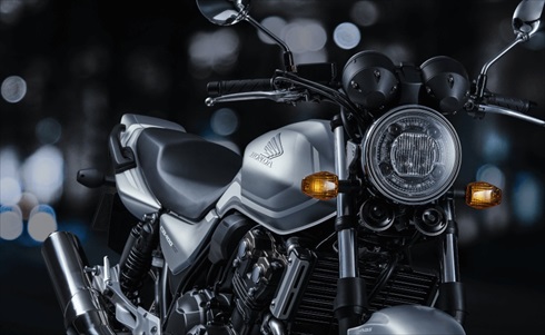 ホンダ「CB400 スーパーフォア」