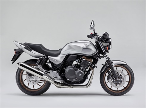 ホンダ「CB400 スーパーフォア」