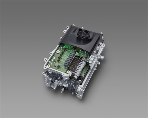 新型「ヤリス」