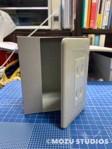 こびとの秘密基地 ミニチュア 手作り Mozu 部屋 コンセント 壁 展覧会