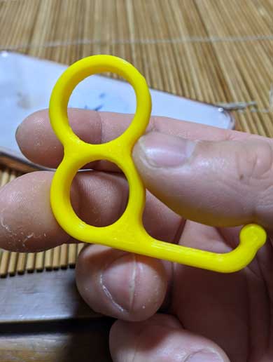 孫指 スマホを支える 道具 自作 3Dプリンター