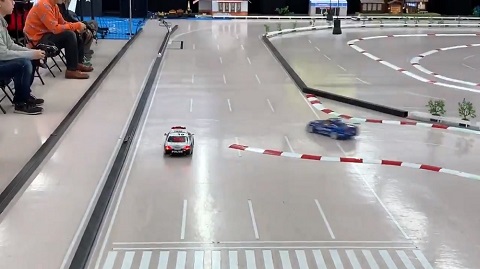 パトカー ドリフト 暴走 警察24時 ラジコン RC