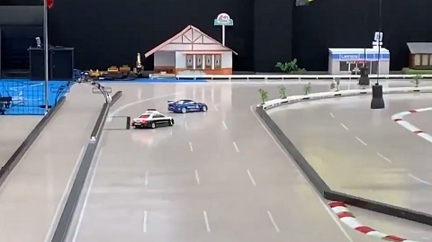 パトカー ドリフト 暴走 警察24時 ラジコン RC
